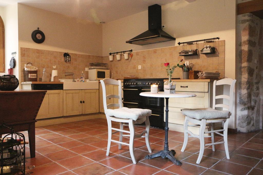 Chambres D'Hotes Du Presbytere La Bastide-l'Eveque 外观 照片