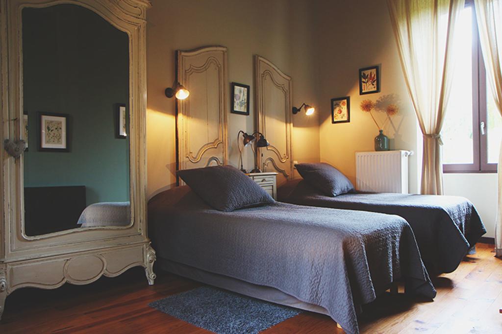 Chambres D'Hotes Du Presbytere La Bastide-l'Eveque 外观 照片
